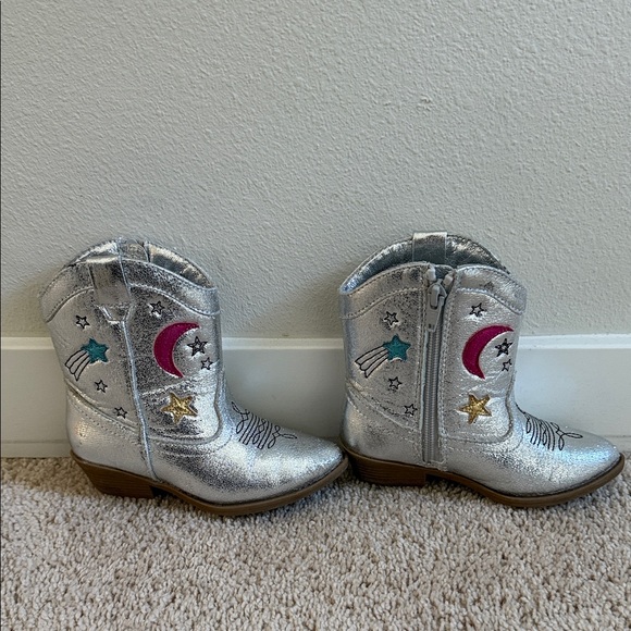 Tucker + Tate Metallic Silver Cowgirl Boots - Picture 4 of 6